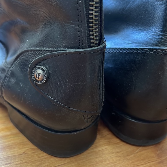 Frye Black Melissa Zip Back button boots - Picture 6 of 9